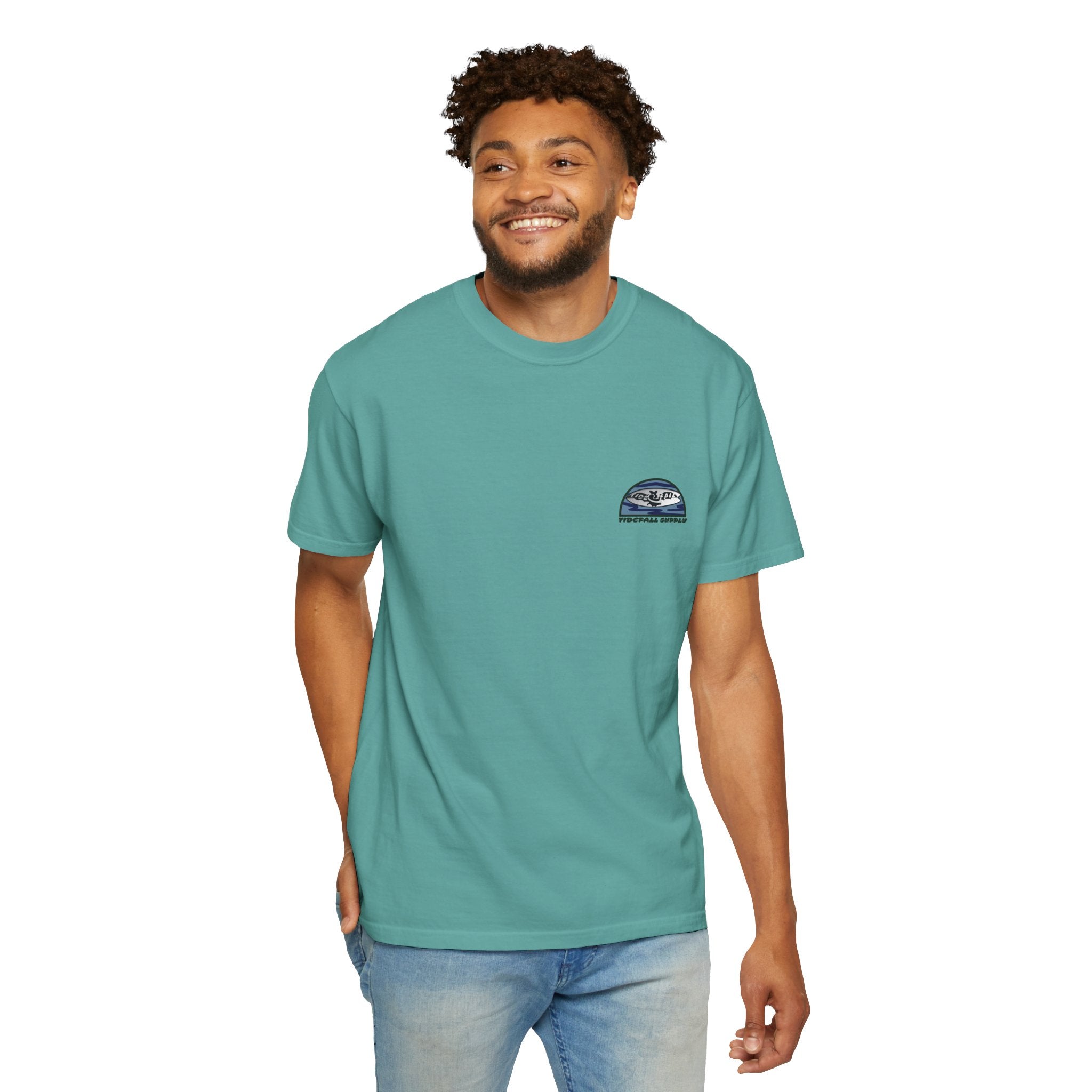 T-Shirt — Tropical Beach Graphic "Aloha Vibes"